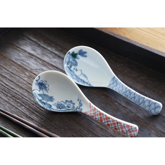 Japanese Ramen Spoon Set Dinosaur Lucky Gift Porcelain Spoon Set Made in Japan