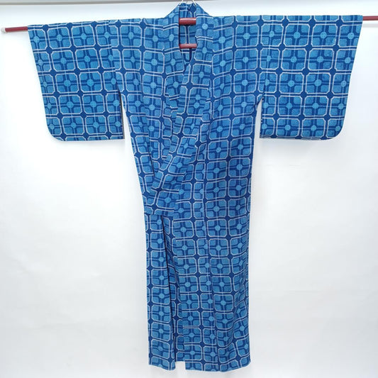 Used Vintage Japanese Kimono / Nagagi Women's Traditional Wear Silk or Poly Material Height 58.3 in (148cm) Waist 22.4 in (57cm)