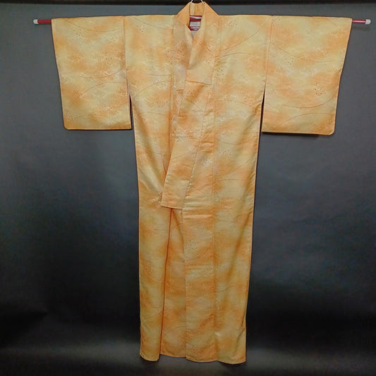 Used Vintage Japanese Silk Kimono Long Length 65.7 in (167cm) Waist Width 23.6 in (60cm) Traditional Robe Women's Wear Japanese Formal