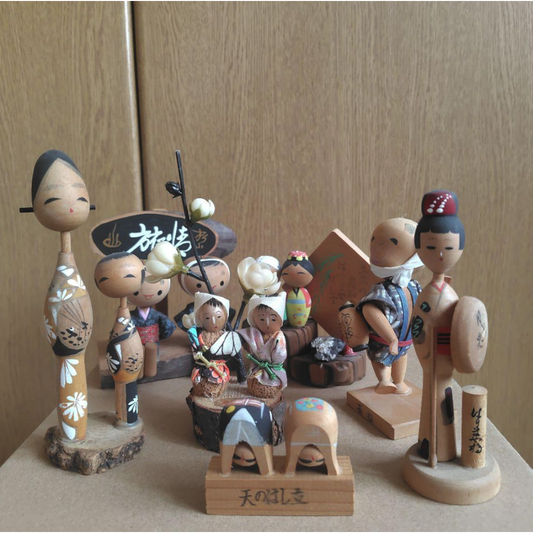 Used Japanese Folk Art Lot of 7 Kokeshi Dolls & Souvenirs Vintage Japan Tourists Gifts Wood Miniature Figurines Set