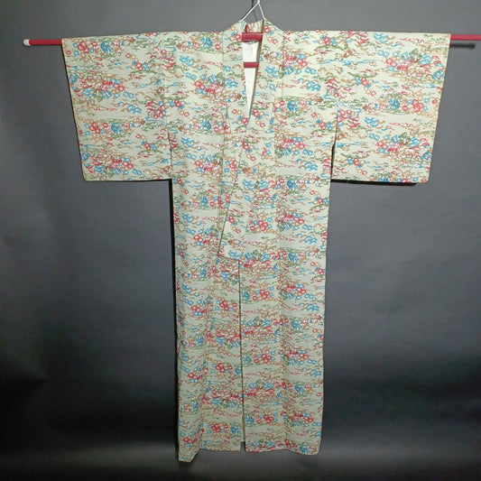 Used Japanese Vintage Kimono Pale Green with Elegant Floral Pattern Traditional Silk Women's Robe Kimono Dress Long Gown Height 150cm 59in