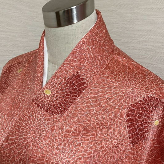 Used Japanese Washable Kimono Komon Red Polyester with Elegant Chrysanthemum Floral Pattern Casual Traditional Wear for Women Made in Japan