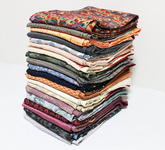 Japanese Kimono Set – 20 Pre-Owned Women's Kimonos – Vintage-Inspired Traditional Styles – Assorted Collection – Japan Import – Sold As Is