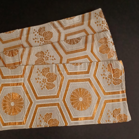 Used Japanese Hanhaba Obi – Gold & White Chrysanthemum and Kikkō Pattern – Traditional Kimono Belt for Yukata or Cosplay – Vintage Japan