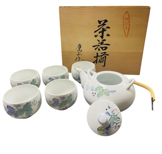 Used Japanese Teapot Set in Wooden Box – White Floral Pot with 5 Yunomi Teacups – Porcelain – Handcrafted Arita Ware – Made in Japan