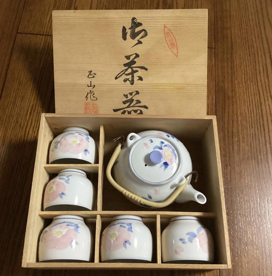Used Japanese Teapot Set in Wooden Box – White Flower Pot with 5 Yunomi Teacups – Porcelain – Handcrafted Arita Ware – Made in Japan