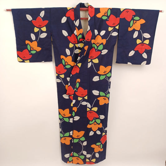 Used Japanese Yukata - Vintage Kimono Robe with Simple Floral Pattern from Japan